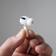Imagen para el artículo titulado Tengo que criticar los AirPods Pro, por mucho que me gusten